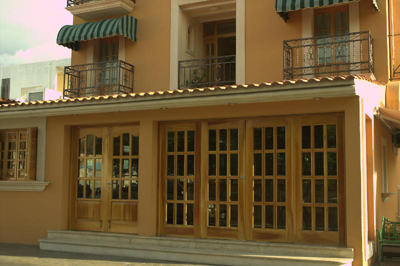 Cancun International Suites Eksteriør bilde